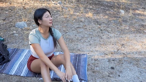 Ma demi-soeur latine excitée avale mon sperme dans le parc national de Yosemite - Cami Strella + Lev Lieben